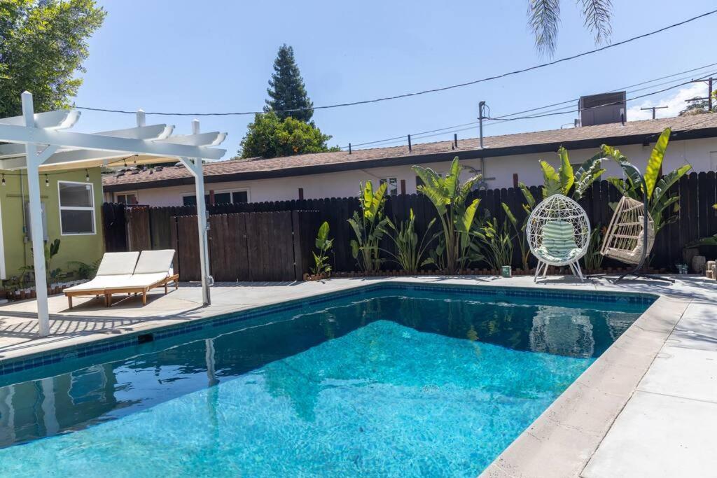 Villa La Verde - Newly Designed 4Br Villa With Pool & Guesthouse By Topanga ロサンゼルス エクステリア 写真