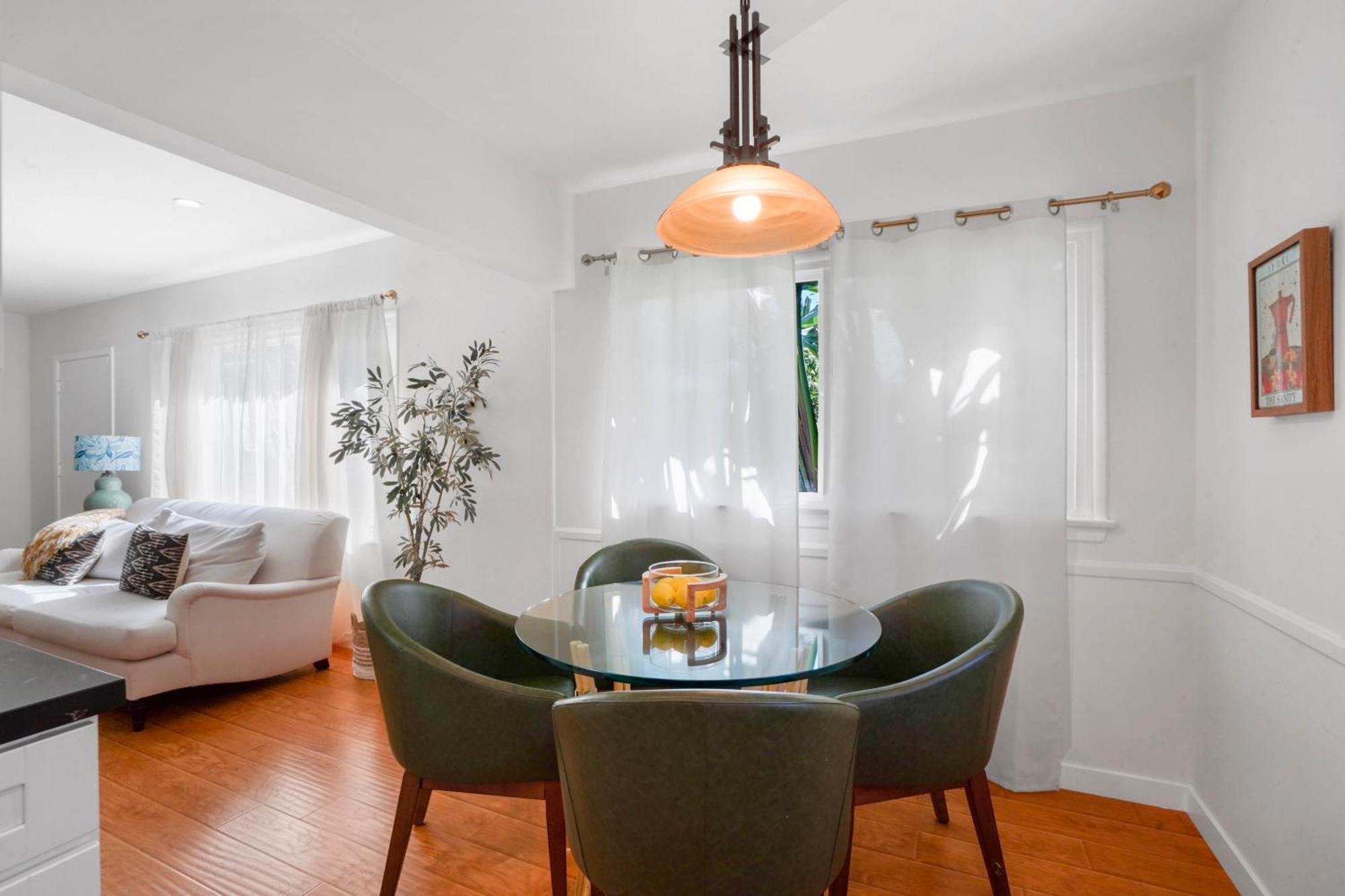 Villa La Verde - Newly Designed 4Br Villa With Pool & Guesthouse By Topanga ロサンゼルス エクステリア 写真